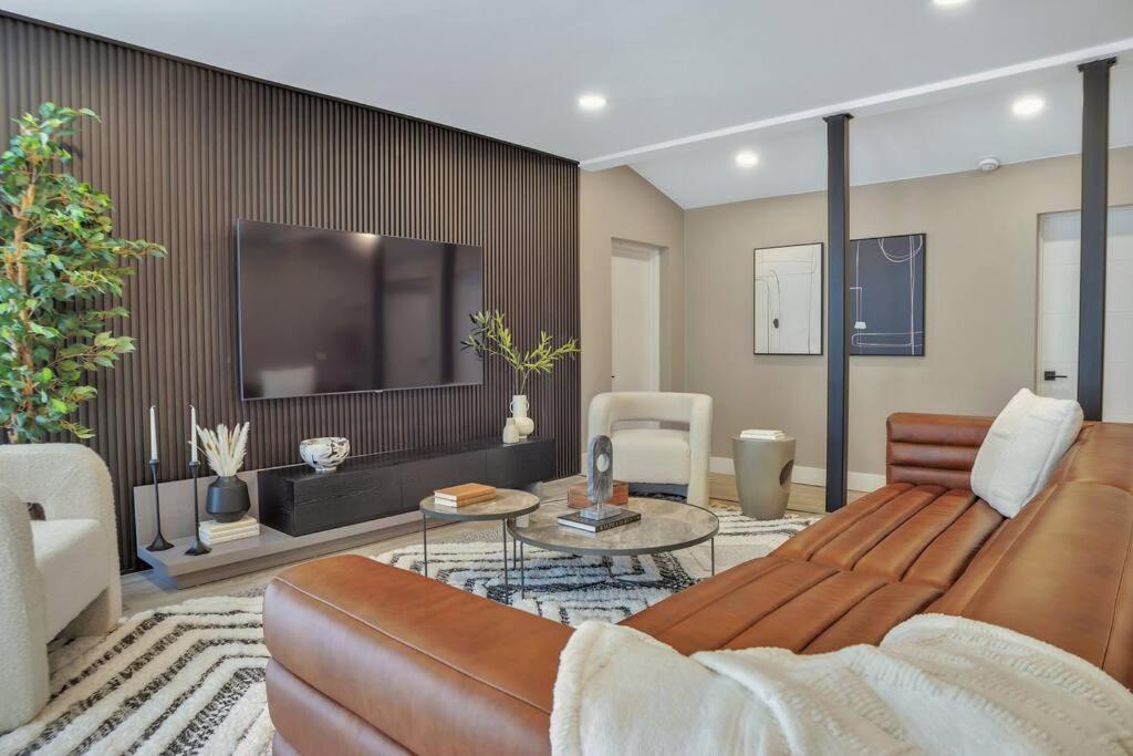 Stunning 2 Story Villa With Pool Fort Lauderdale Extérieur photo