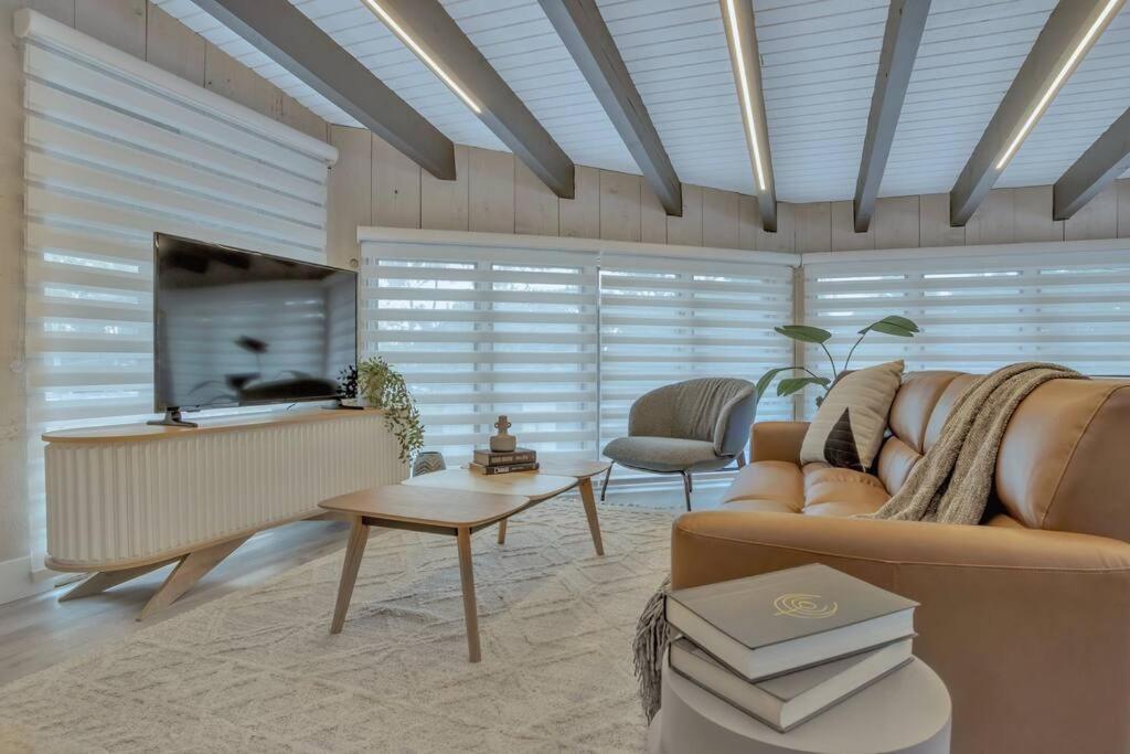 Stunning 2 Story Villa With Pool Fort Lauderdale Extérieur photo